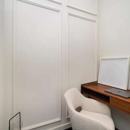 Whome Modern Retreat In Vibrant Bairro Alto 리스본