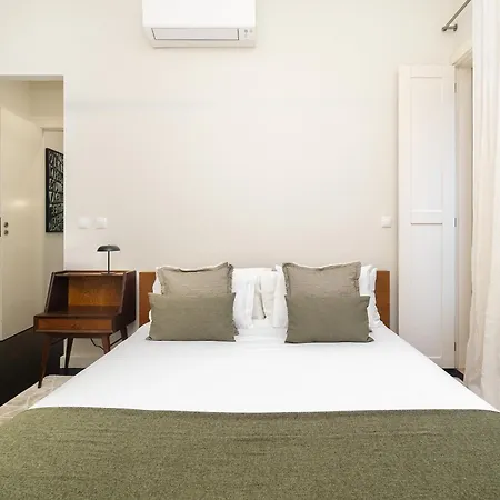 Whome Modern Retreat In Vibrant Bairro Alto Apartament