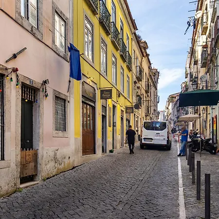 Whome Modern Retreat In Vibrant Bairro Alto Daire Lisboa